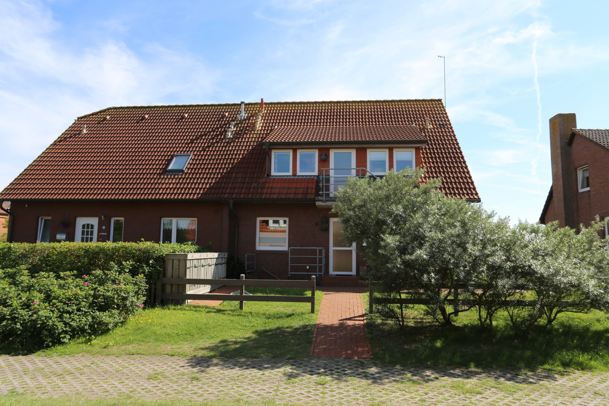 Vorderansicht des Hauses Toplücht im Loog auf Juist